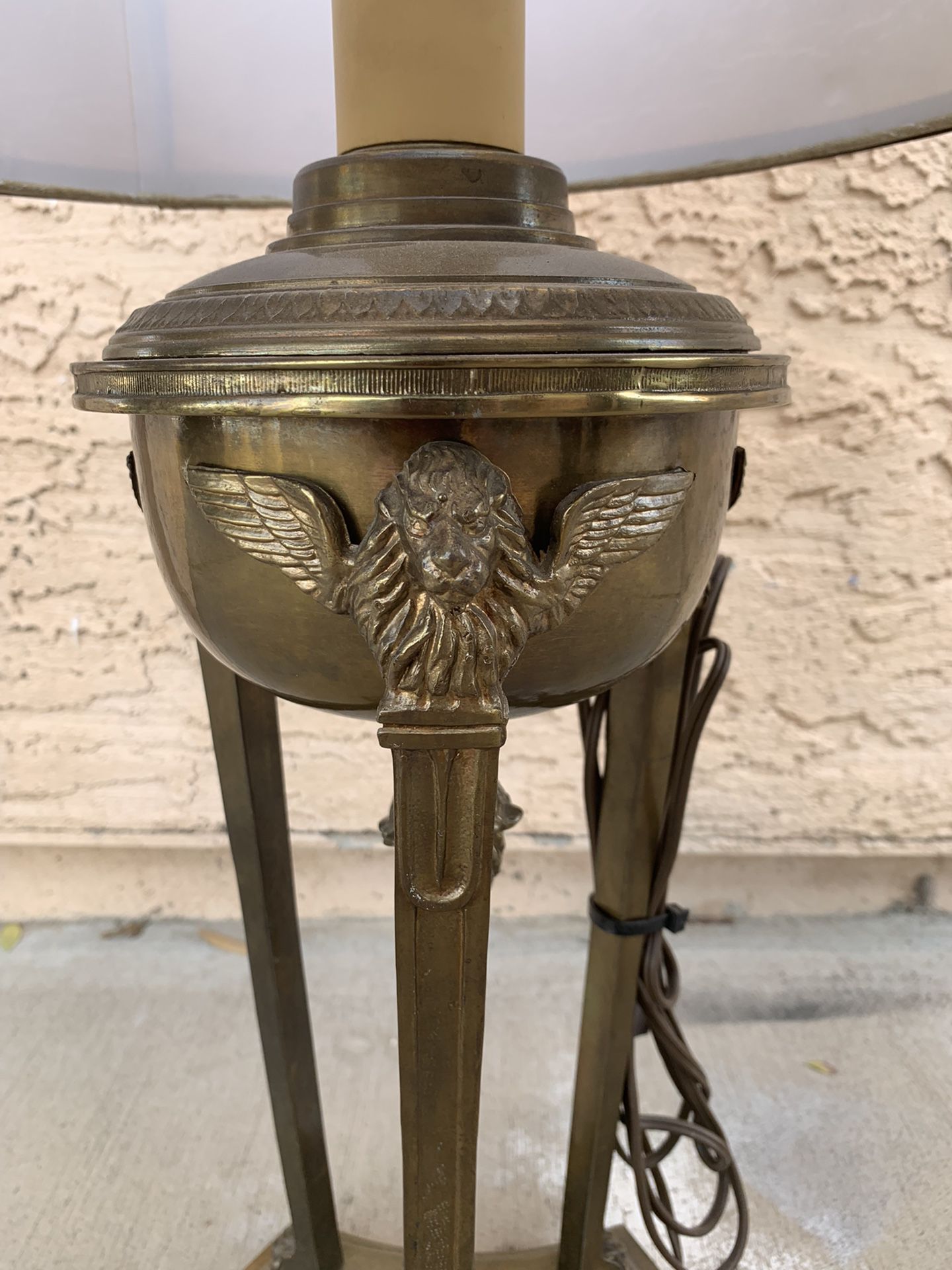 Vintage Lamp  And Shade  (Lion With Wings)