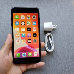 iPhone 7 Plus - UNLOCKED - Like New 