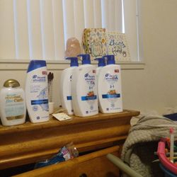 Head And Shoulders 32oz, And 13.5oz.