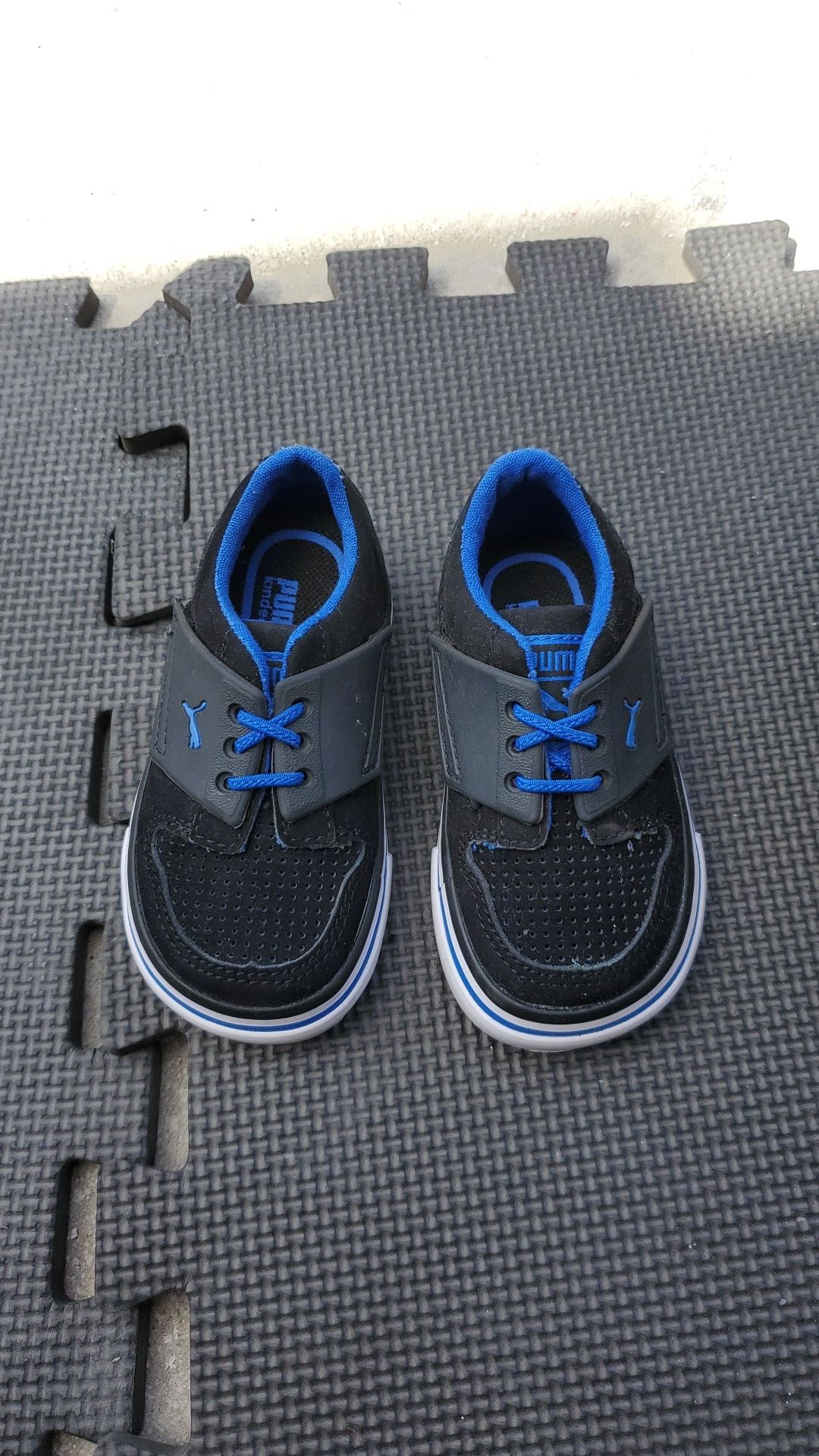 Puma boy shoes size 5