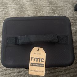 RTIC 15 Can Cooler