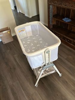 Baby Bassinet with Wheels