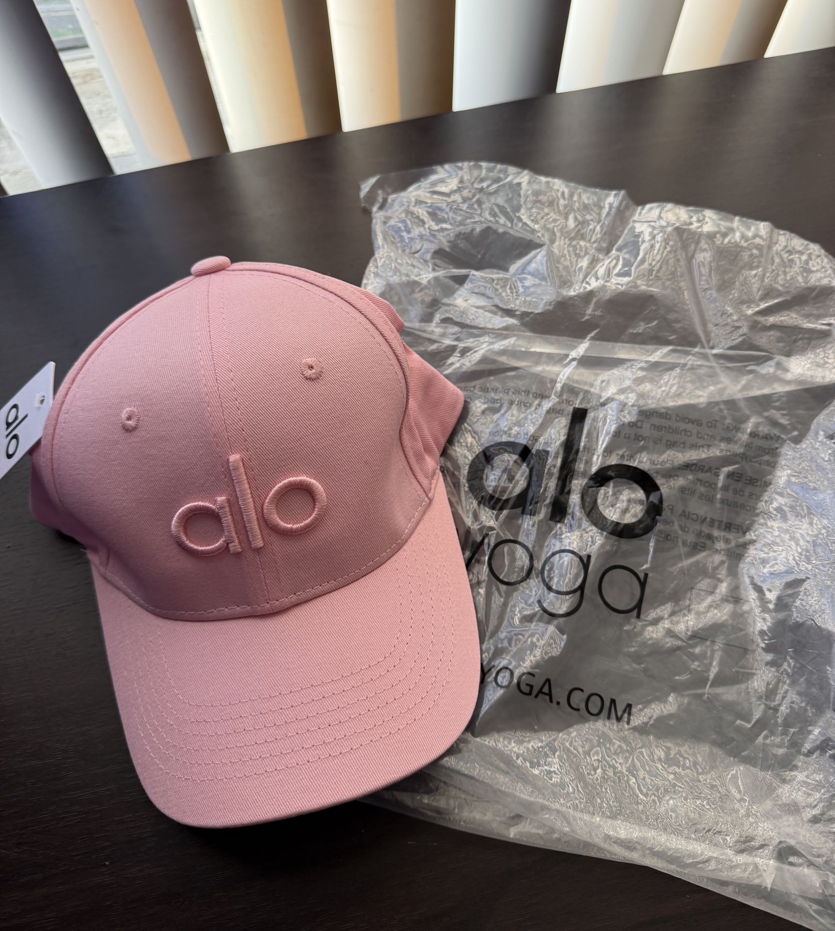 Alo Yoga Authentic Pink Hat 🩷