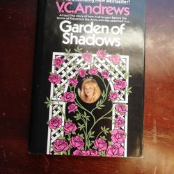 Garden Of Shadows 1998 By VC Andrews Hardcover book