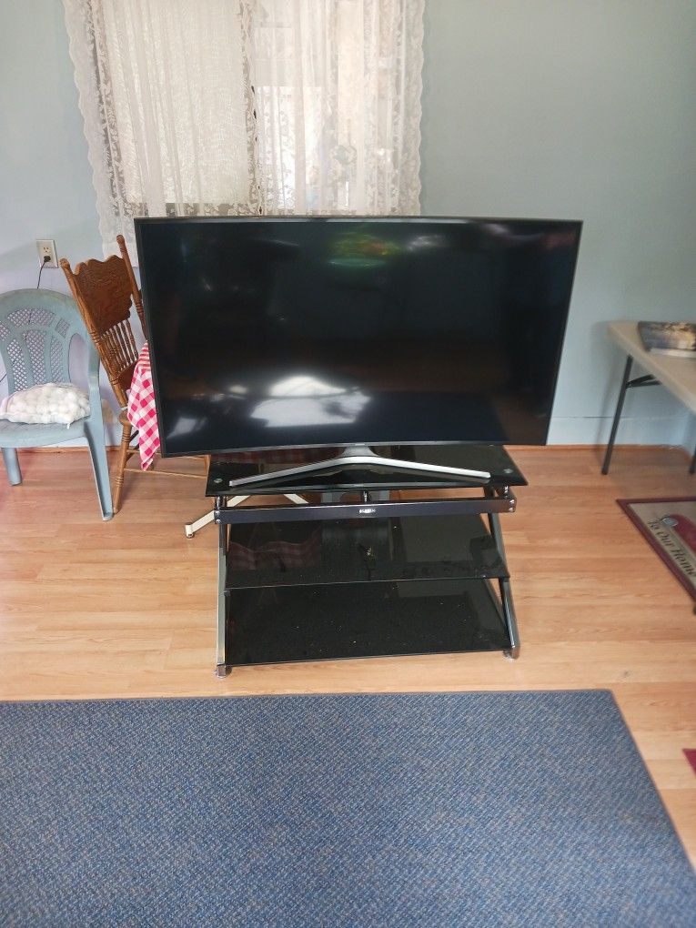 55" Samsung Wrap Arounnd TV