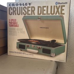 crosley cruiser Bluetooth turntable 