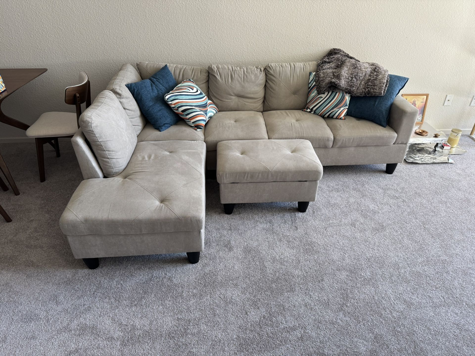 Sectional sofa