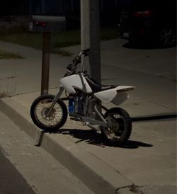 72v Razor