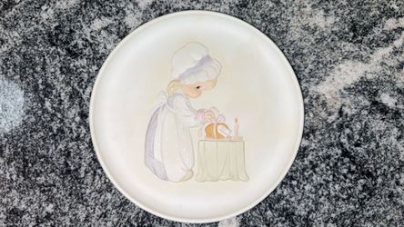 1983 Enesco Precious Moments "Loving Thy Neighbor" Collectors Plate