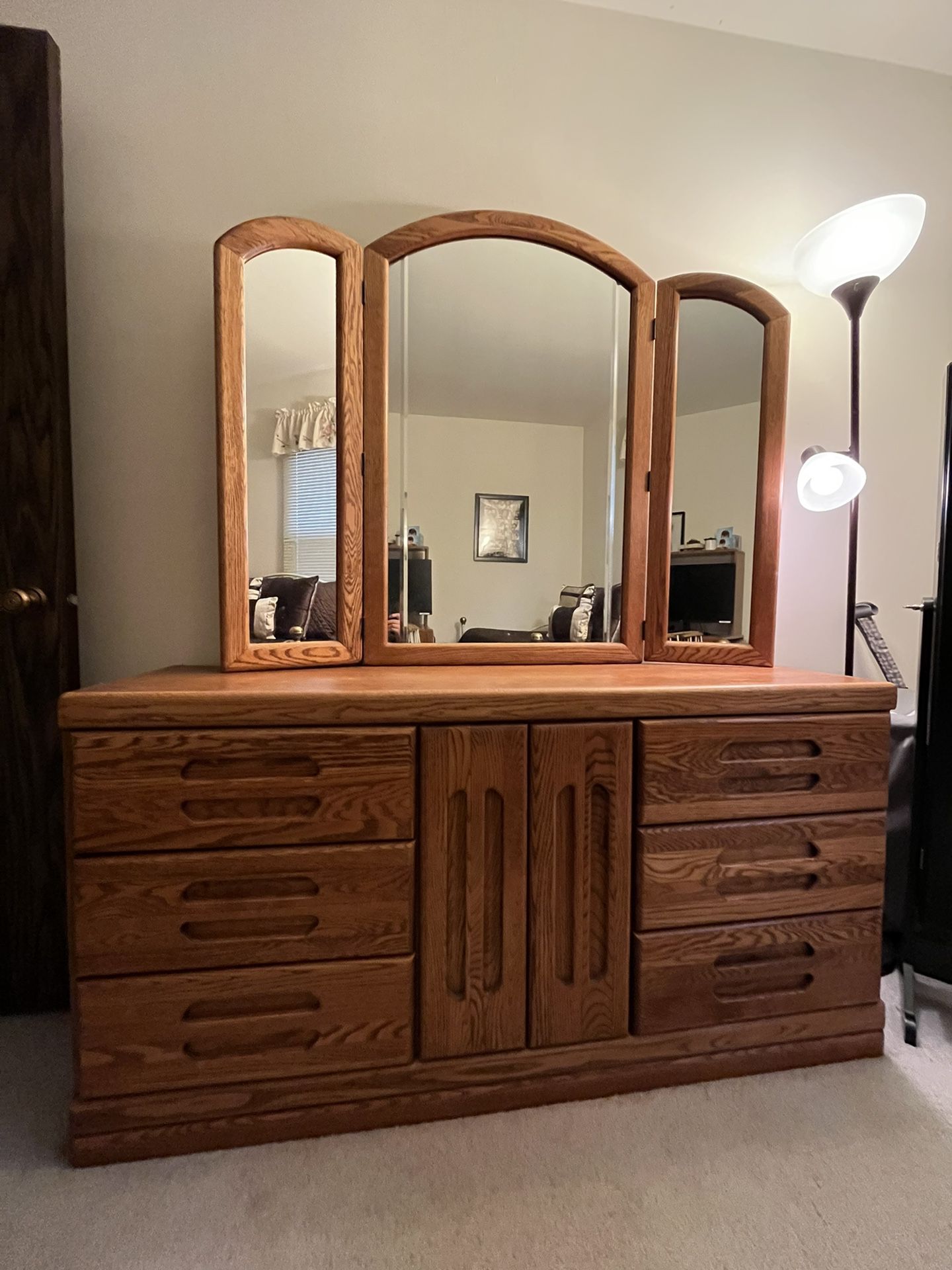 Solid Oak Finish Dresser With Mirror
