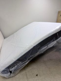 King Mattress Tempurpedic ProAdapt Medium Contour