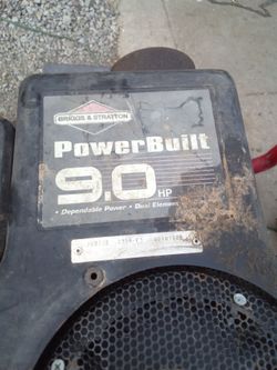 Briggs and Stratton electric start gas powered engine