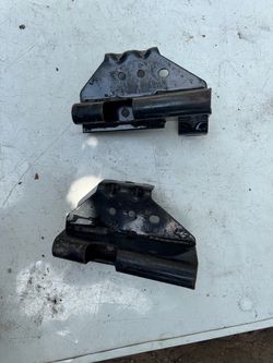 99-2002 Chevy Silverado 1500 brackets