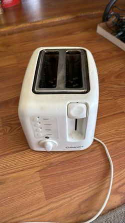 Bread toaster