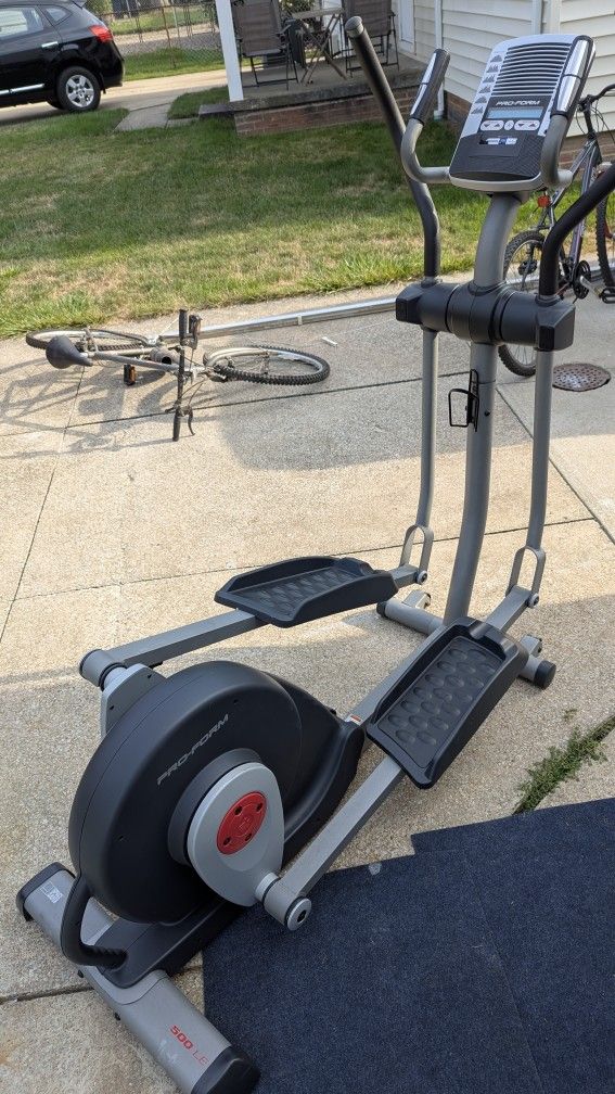 Pro Form Exercise Elliptical Equipment 500 LE