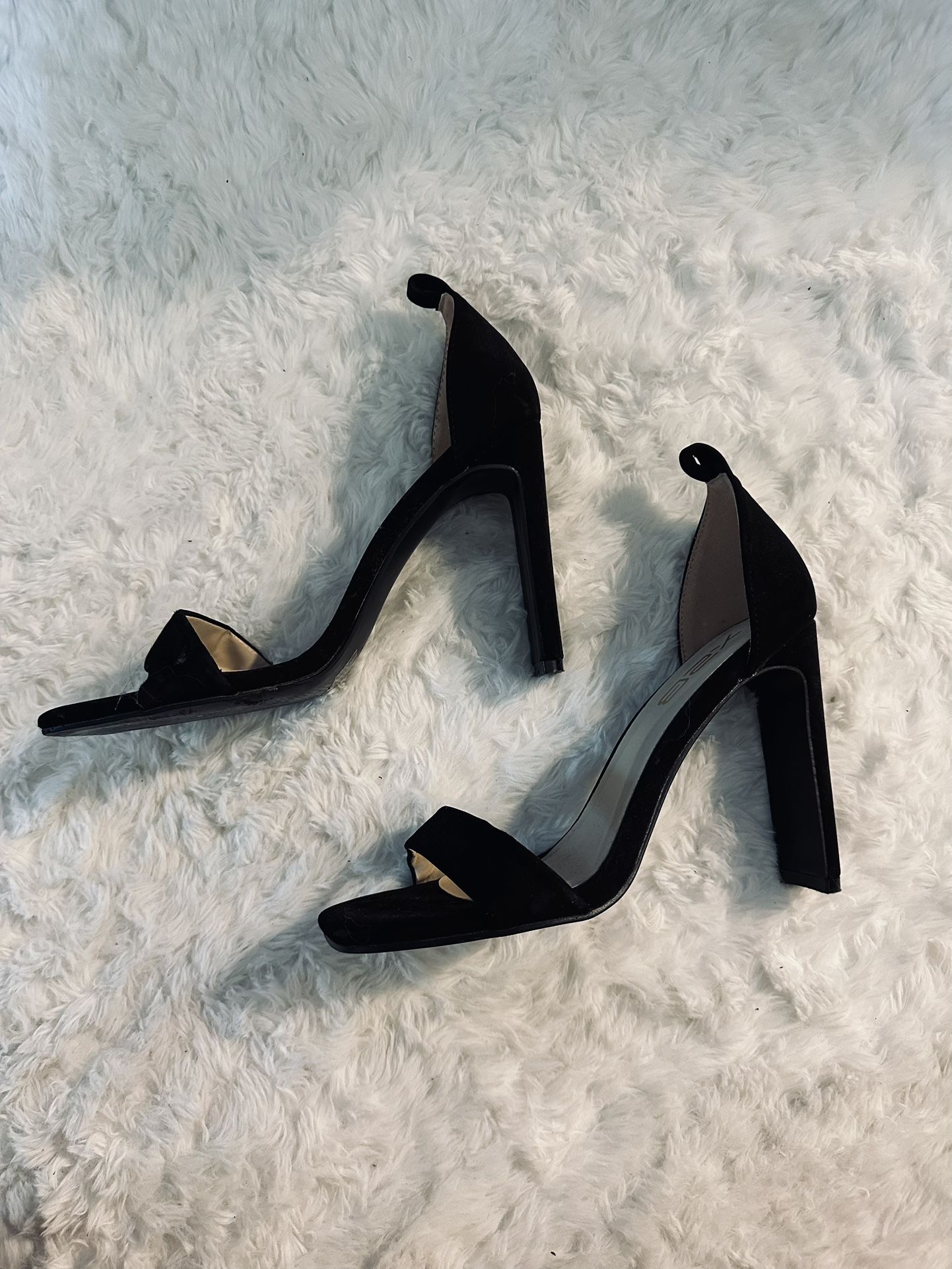 Women’s Size 7 Black Heels