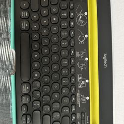 Logitech Keyboard 