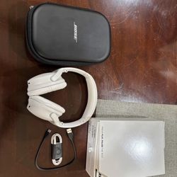 Bose Quiet Comfort headphones 