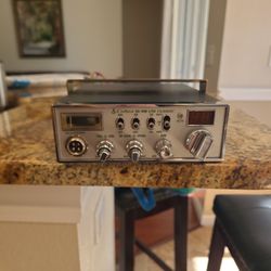 Cobra 25NW LTD Classic Radio