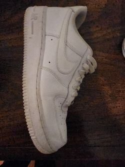 Used Geniune AIR FORCE 1 GIRLS SIZE 8