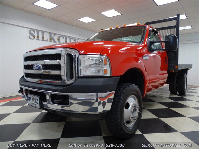2005 Ford F-350 SD 4x4 LOW Miles! Flat Bed