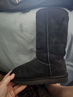 Uggs Tall LIKE New