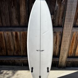 5’9 Tyler Warren Round Pin Thruster