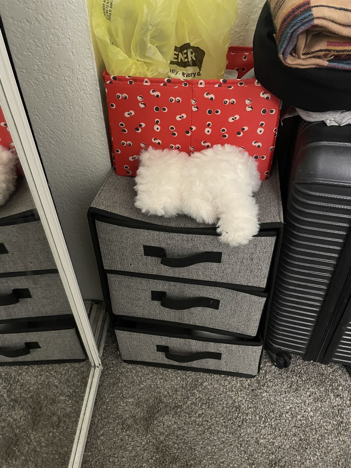 Organizer-side Table