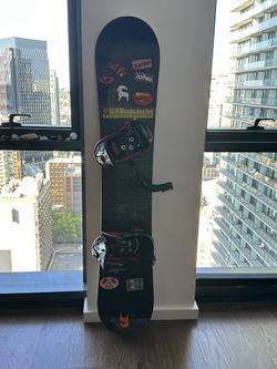 GNU Snowboard + Burton Binding + Snowboard Bag