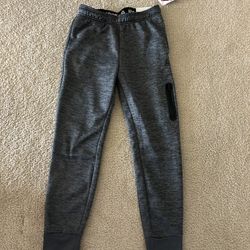 NWT Reebok boys slim fleece joggers size L 10/12