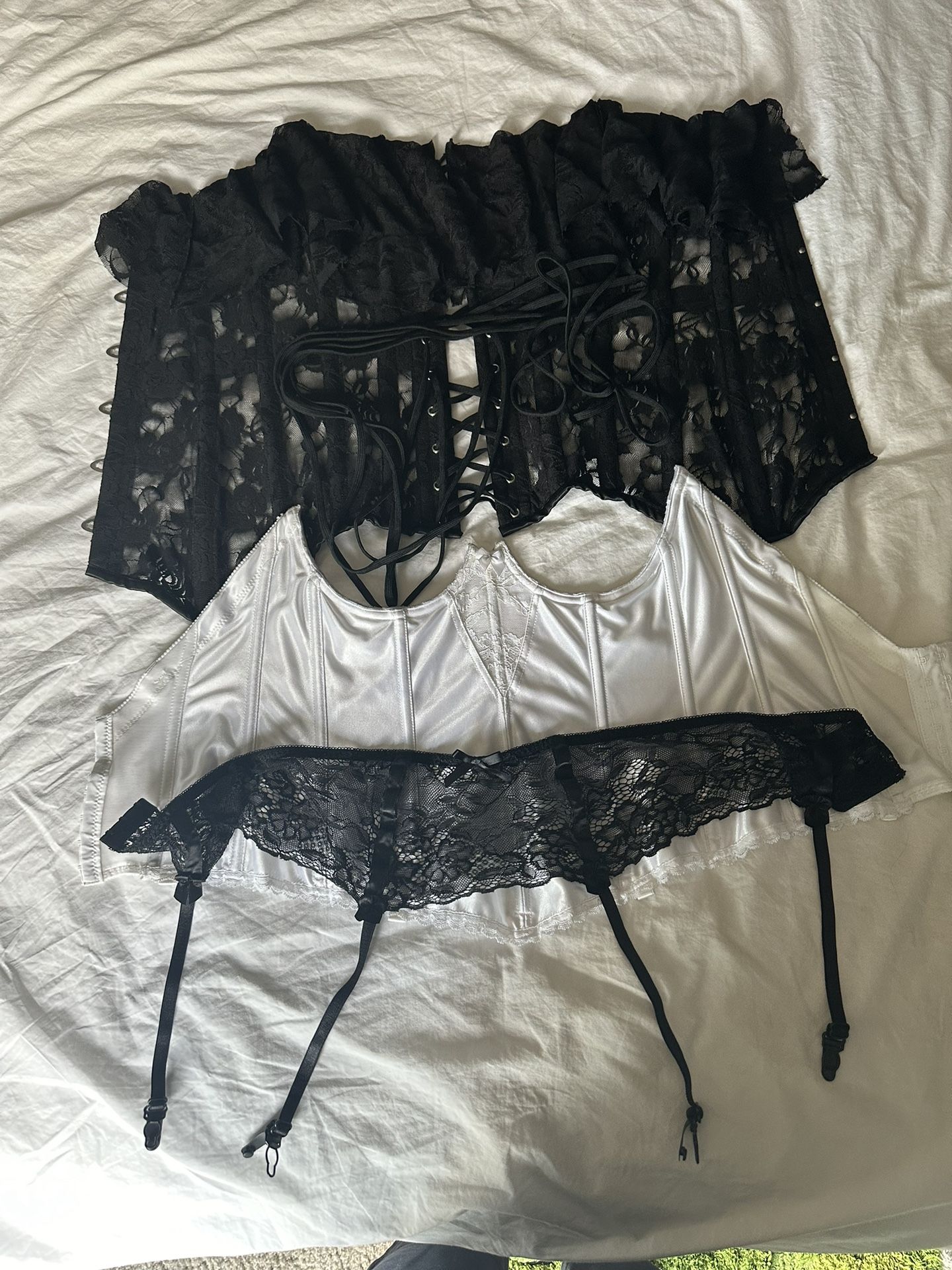 Corset And Garter Bundle