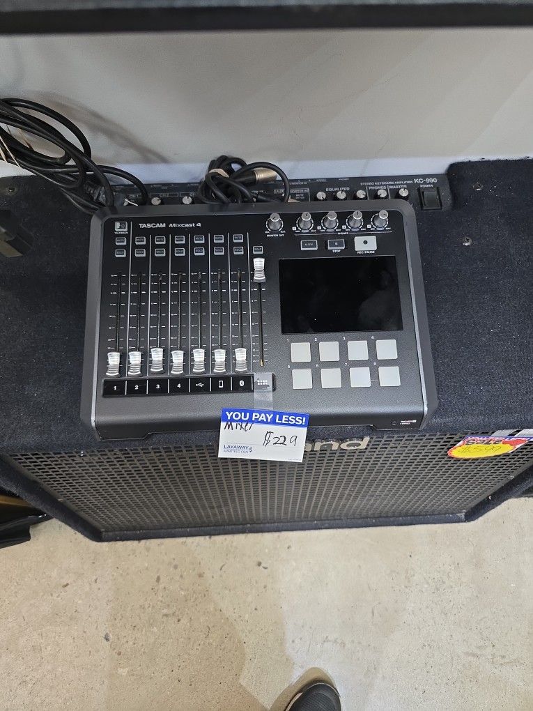 Tascam Mixcast 4