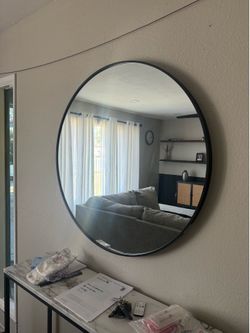 Circle mirror