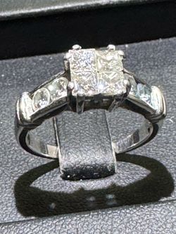 Platinum diamond ring size 7.5