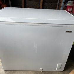 Idylis Chest Freezer 