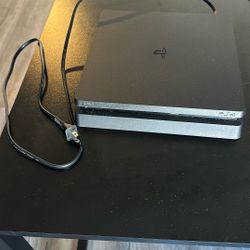 Used PS4 Slim