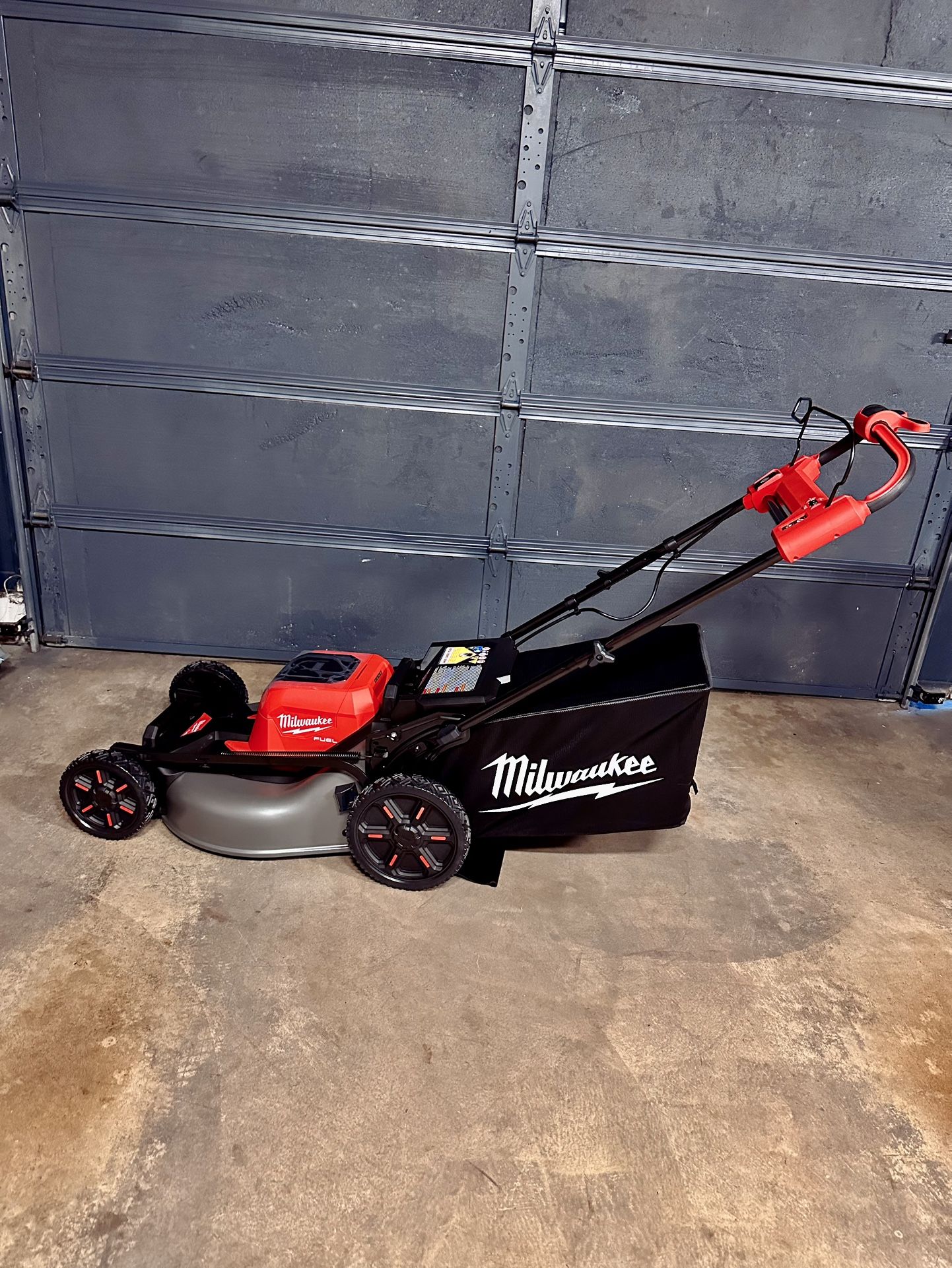 Milwaukee M18 FUEL Walk Behind Dual Battery Self Propelled 21” Lawn Mower (Batteries NOT Included)