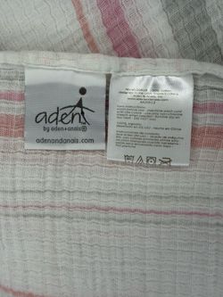 aden + anais Muslin Swaddle / Baby Blanket