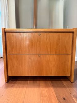 Oak 2 Drawer Filing Cabinet with key