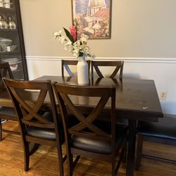 Dinning Table With Chairs 