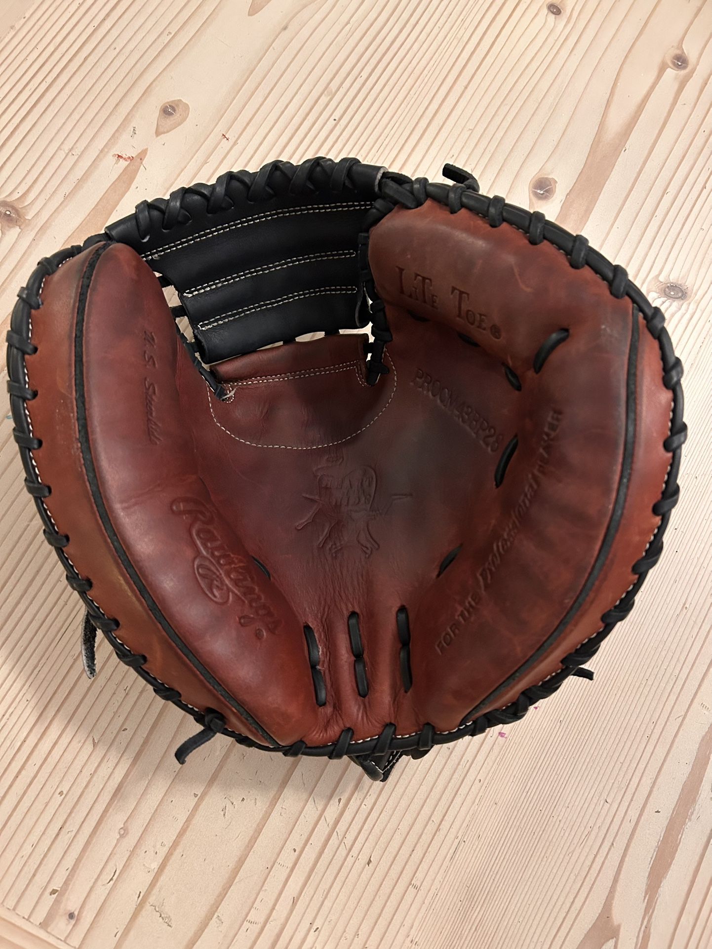 Rawlings Heart Of The Hide 34” Catchers Glove