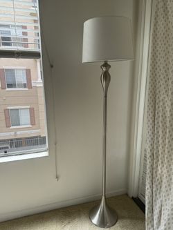 Floor lamb (  stainless steel and off white)