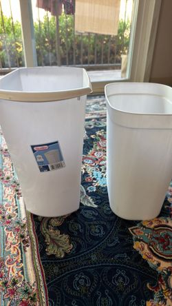 Small trash can