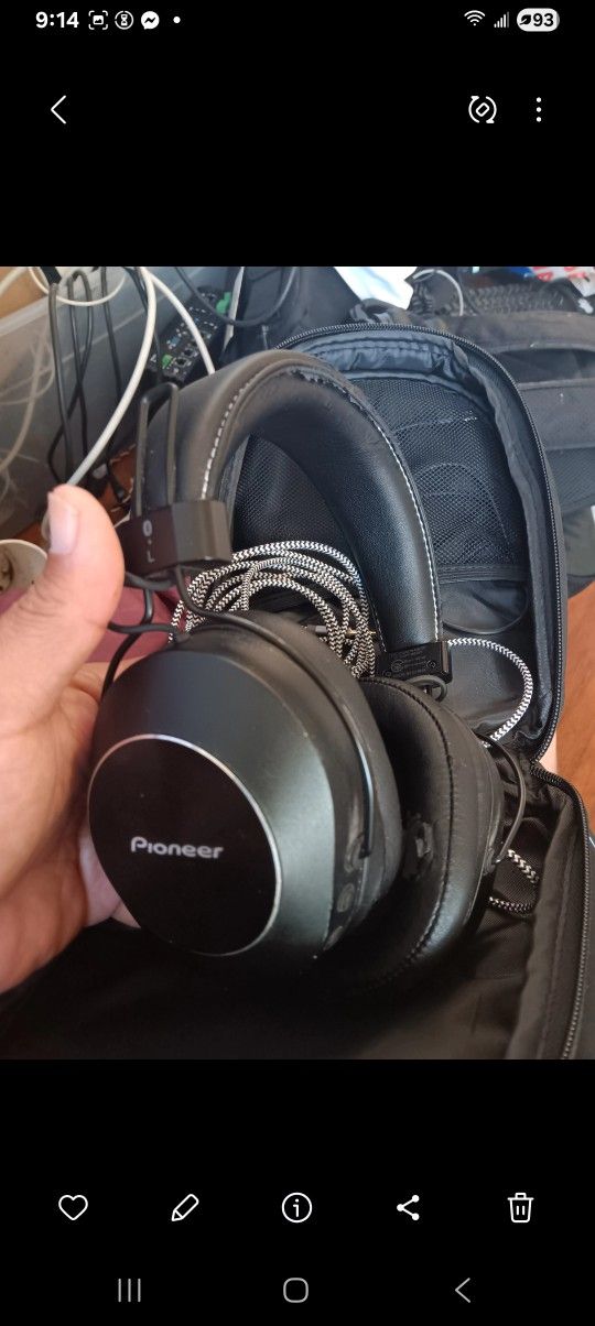 Pioneer Bluetooth Headphones