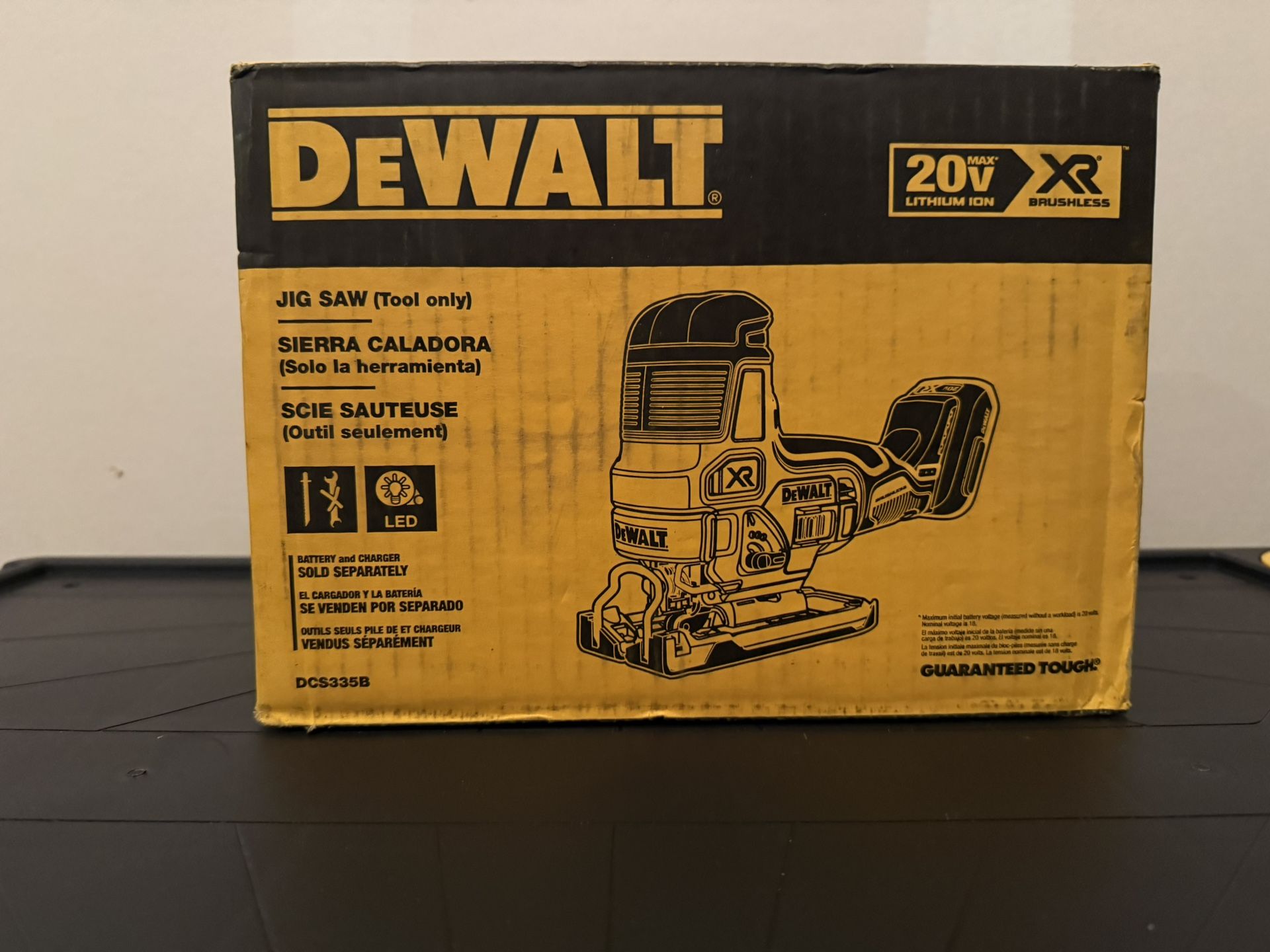 New DeWalt Barrel Jigsaw DCS335B (Tool Only)