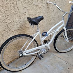 White beach Cruiser 26"wheel  new tires sets