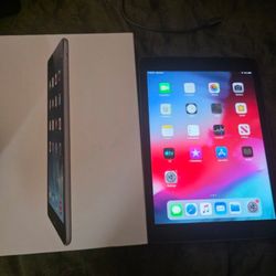 Ipad Air1 64gb Plus Cellular With The Box 