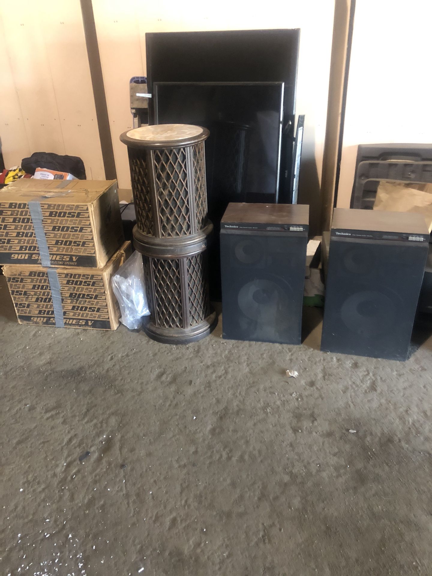 Vintage Bose 901 pioneer Technics speakers