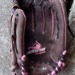 Softball glove RHT 11”