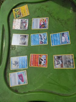 10 Pokémon cards